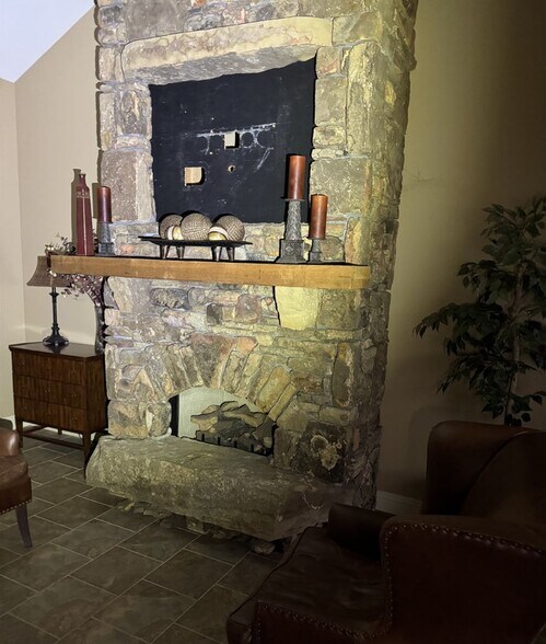 More Photos Of 20210 Highway 59, Robertsdale Unknown For Lease