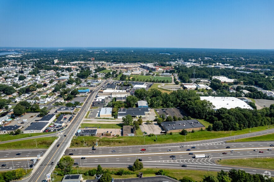 More Photos Of 2266 Pawtucket Ave, East Providence Warehouse For Lease