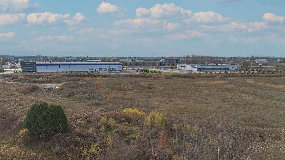 More Photos Of 2130 Oxford St E, London Land For Sale