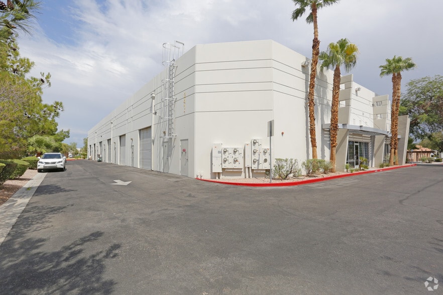 More Photos Of 2411 Tech Center Ct, Las Vegas Light Distribution For Lease