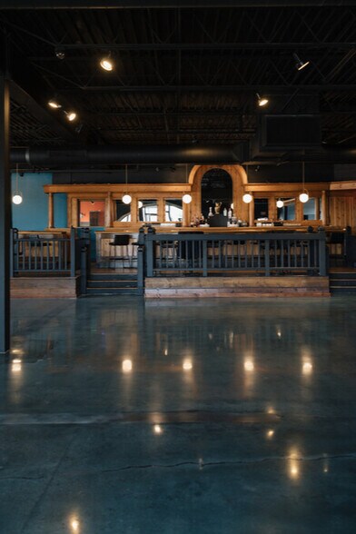 More Photos Of 5264 Anton Dr, Fitchburg General Retail For Sale