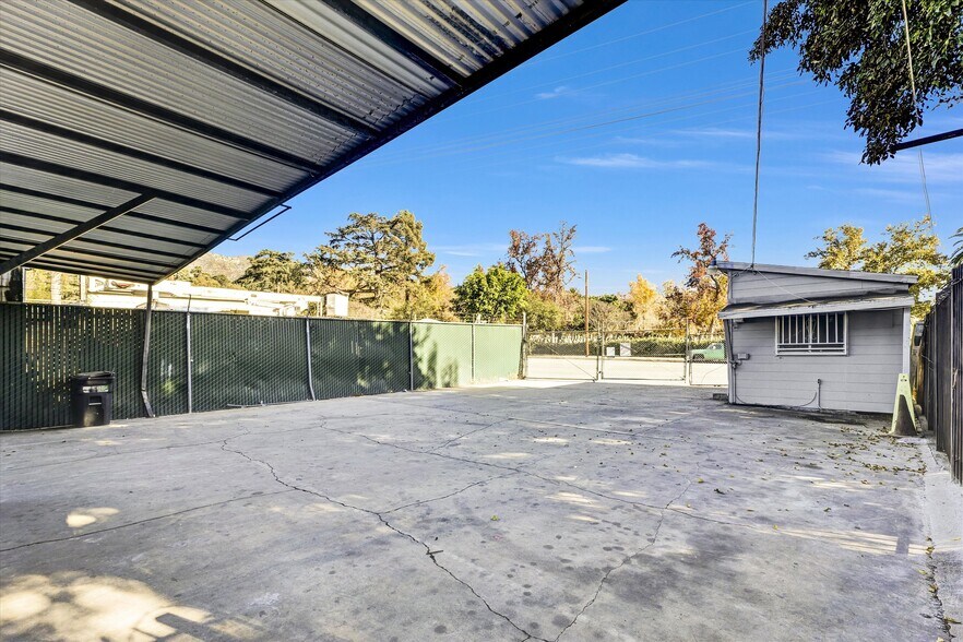 More Photos Of 2315 Fair Oaks Ave, Altadena Auto Repair For Sale