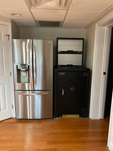 More Photos Of 2180 N Park Ave, Winter Park Loft Creative Space For Sale