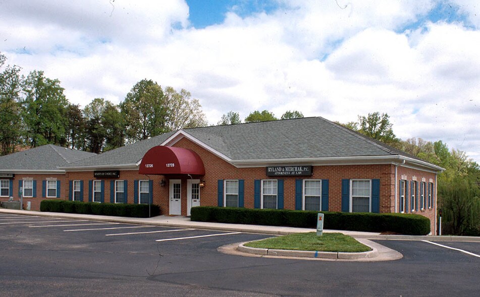 More Photos Of 12710-12728 Directors Loop, Lake Ridge Medical For Sale