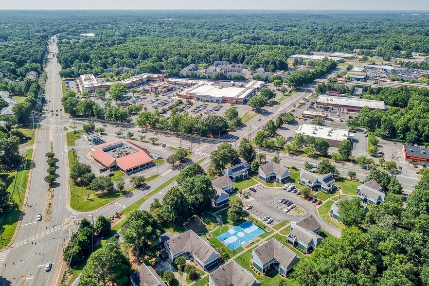 More Photos Of 5500 N Sharon Amity Rd, Charlotte Manufacturing For Lease