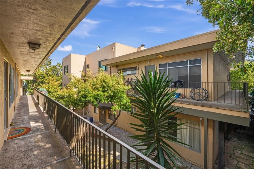 More Photos Of 1430 Josephine St, Berkeley Apartments For Sale