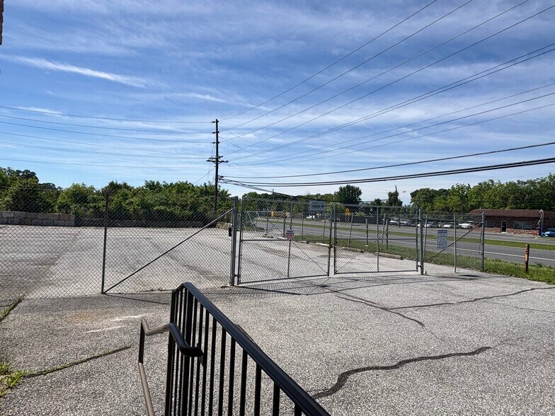 More Photos Of 4214 North Point Blvd, Dundalk Land For Lease