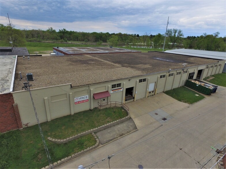 More Photos Of 76 Washington Ave, Des Moines Warehouse For Sale