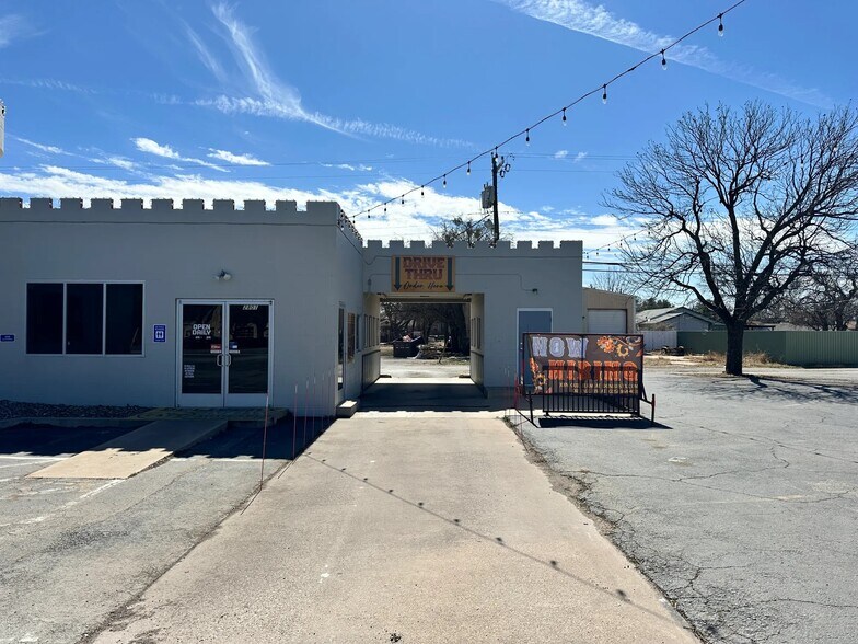 More Photos Of 2801 S 1st St, Abilene Fast Food For Sale