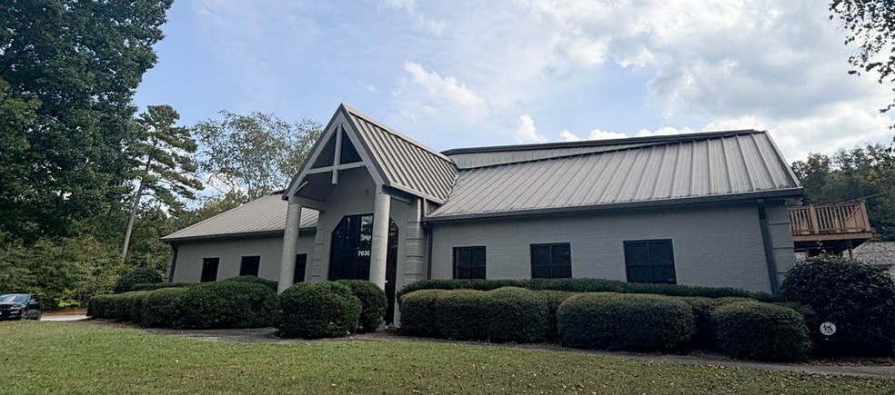 Primary Photo Of 7630 Commerce Ln, Trussville Service For Lease
