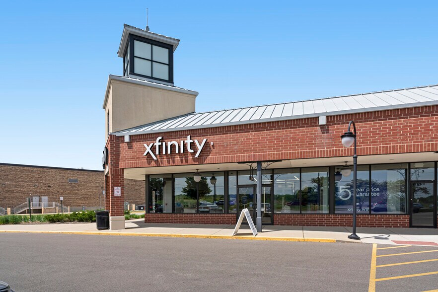 More Photos Of 101-295 Rice Lake Sq, Wheaton Supermarket For Sale