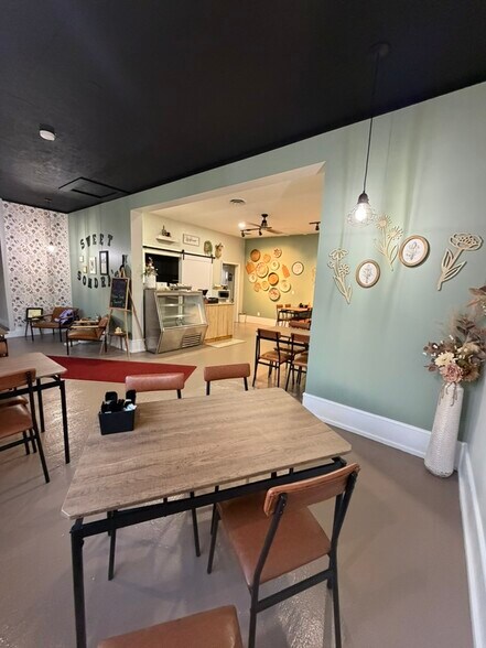 More Photos Of 12150 N US Highway 421, Monticello General Retail For Sale