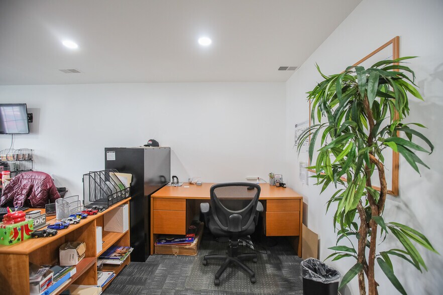 More Photos Of , Rockville Office For Sale