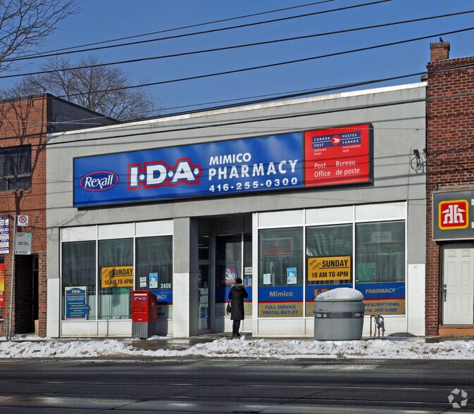 Primary Photo Of 2408 Lake Shore Blvd W, Toronto Storefront For Sale