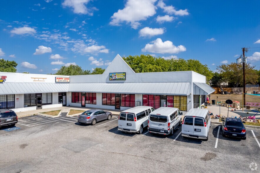 More Photos Of 8021 FM 78, San Antonio Storefront For Sale