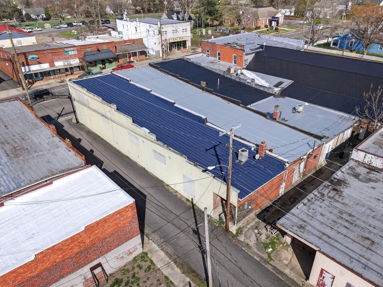 More Photos Of 130-134 King St, Keysville Flex For Sale