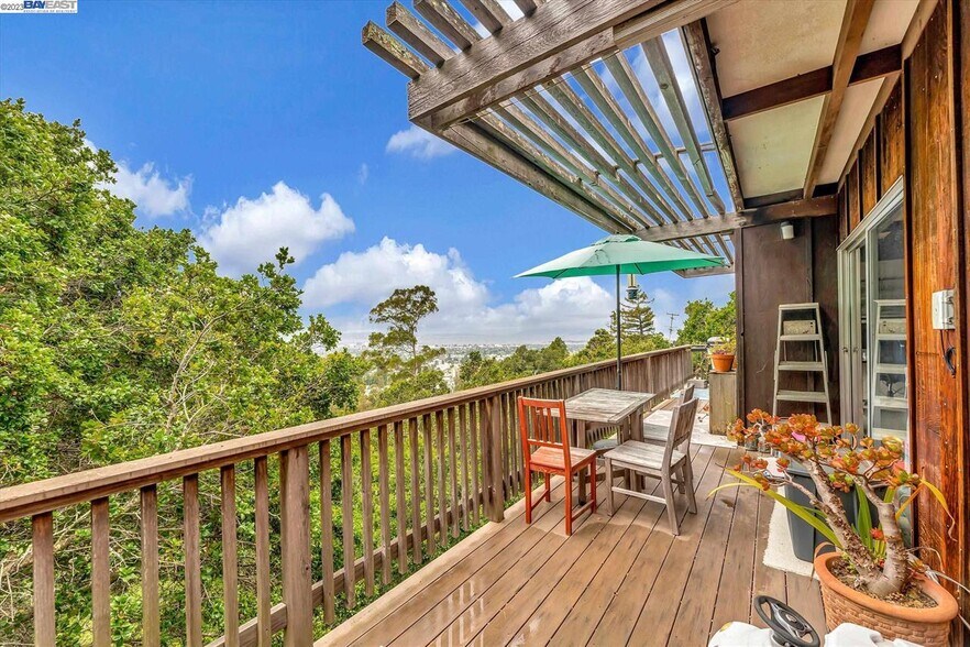 More Photos Of 150 Panoramic Way, Berkeley Apartments For Sale