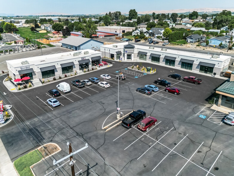 Primary Photo Of 123 First Ave, Zillah General Retail For Lease