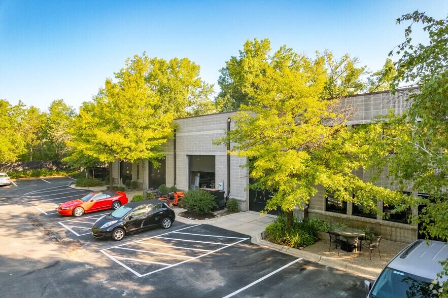 More Photos Of 5852-5870 Baker Rd, Minnetonka Unknown For Lease