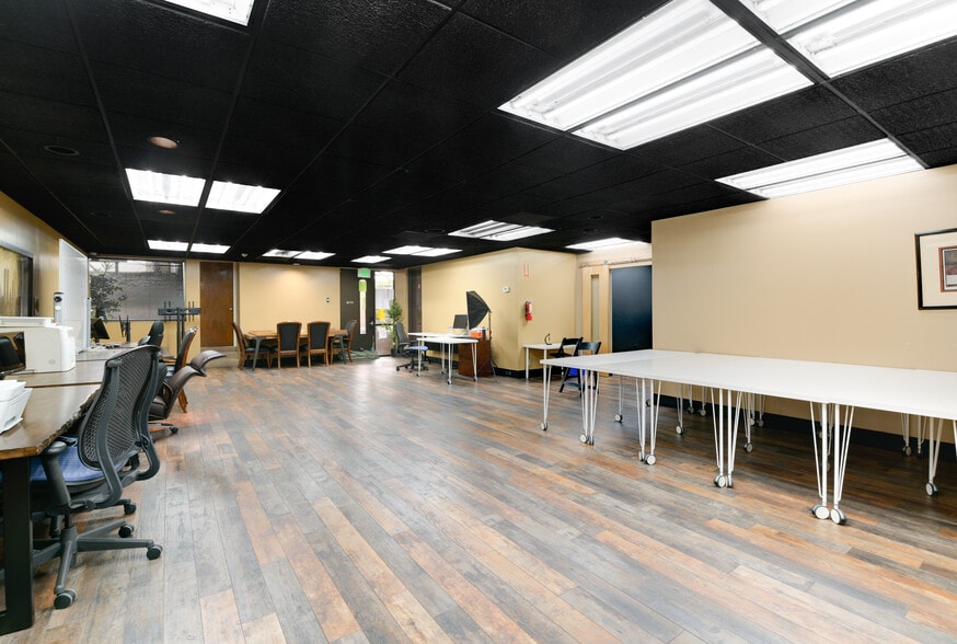 More Photos Of 140 N Escondido Blvd, Escondido Office For Sale