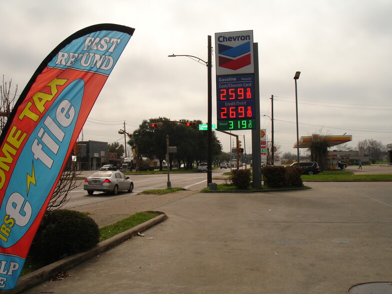 More Photos Of 8001-A Lawndale st @ Broadway St, Houston Office For Lease