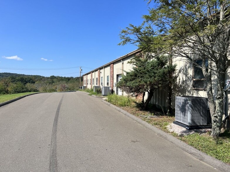 More Photos Of 2 Commerce Dr, North Branford Warehouse For Sale