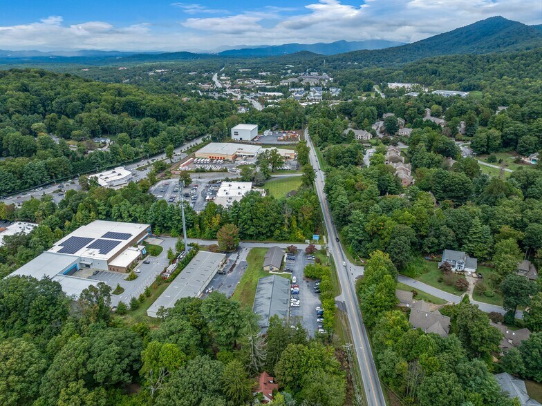 More Photos Of 3179 Sweeten Creek Rd, Asheville General Retail For Lease