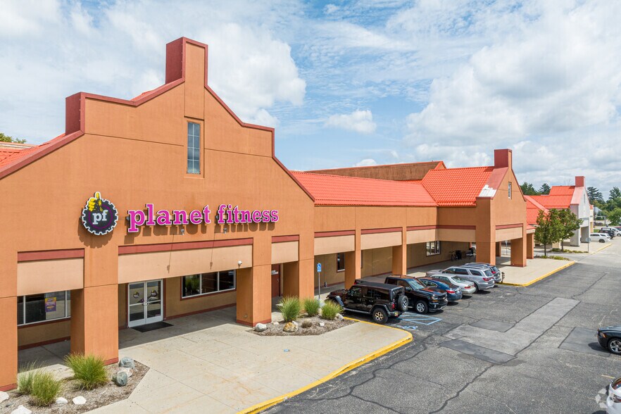 More Photos Of 12330 James St, Holland Unknown For Lease