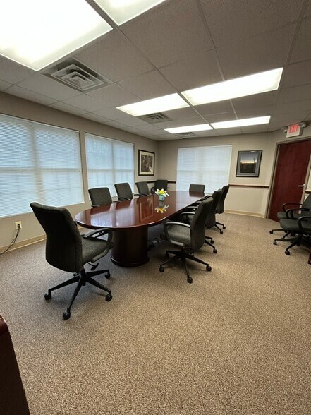 More Photos Of 1949 Haddonfield-Berlin Rd, Cherry Hill Loft Creative Space For Lease