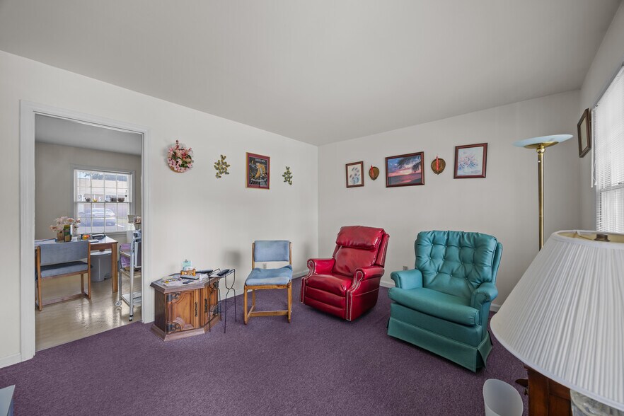 More Photos Of 2501 Vanstory St, Greensboro Apartments For Sale