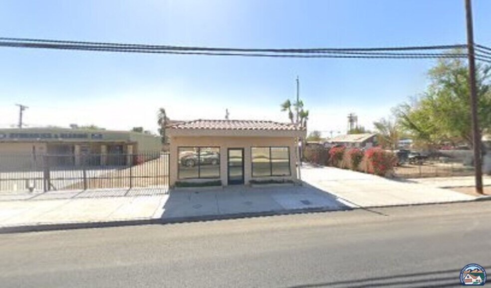 Primary Photo Of 1048 Main St, Brawley Office For Lease