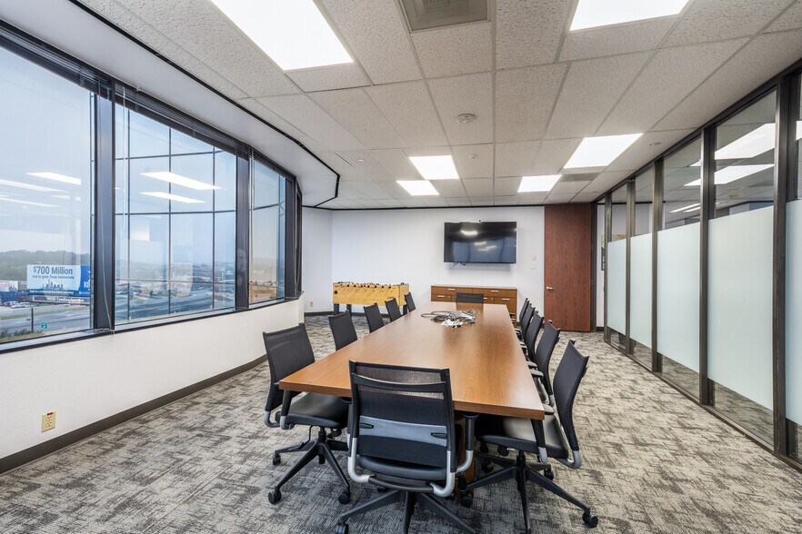 More Photos Of 13750 San Pedro Ave, San Antonio Coworking Space