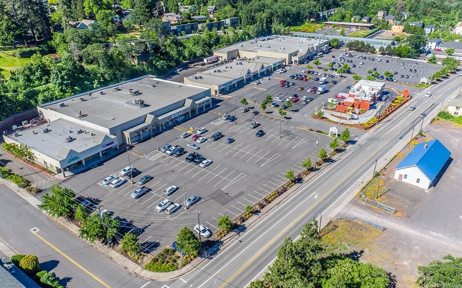 More Photos Of 2049-2249 Cascade Ave, Hood River Unknown For Lease