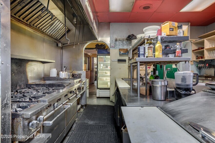 More Photos Of 1190 Sans Souci Pky, Hanover Township Restaurant For Sale