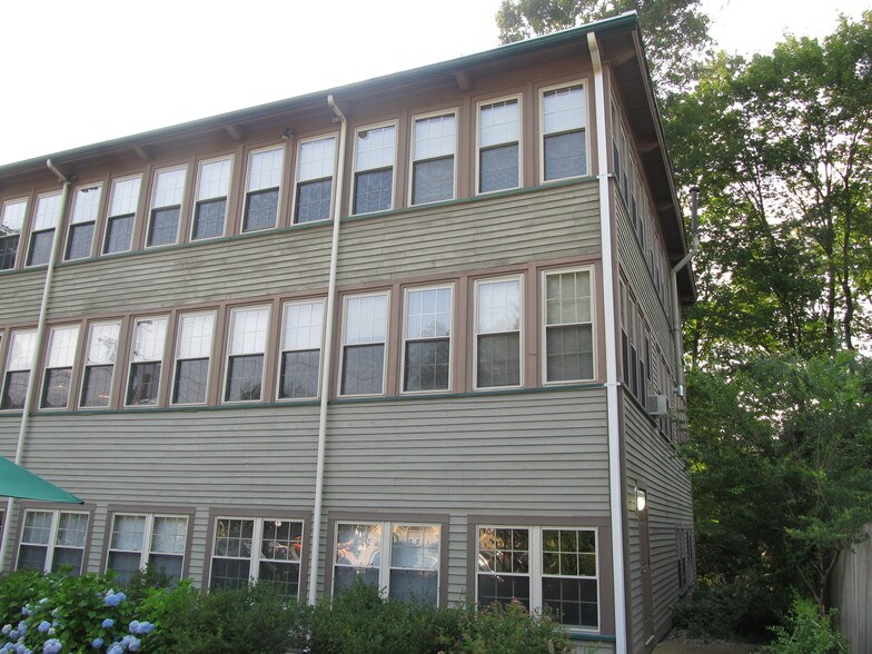More Photos Of 13 Water St, Holliston Office For Lease