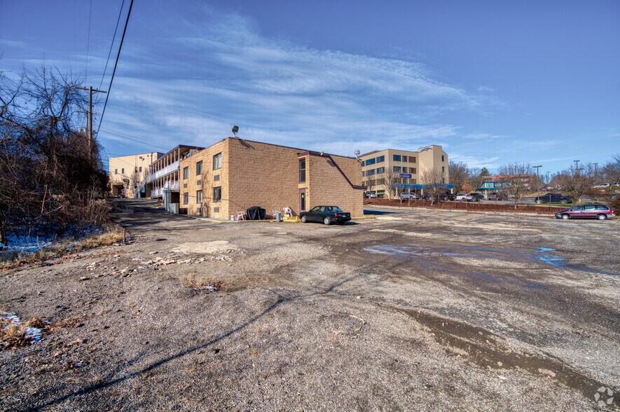 8857 University Blvd, Coraopolis, PA 15108 Hotel For Sale