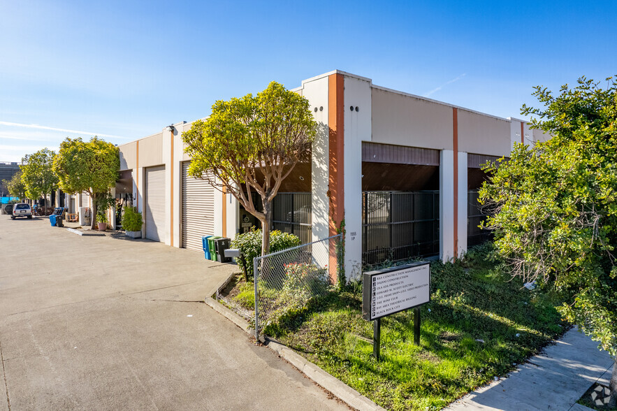 Primary Photo Of 1555 Burke Ave, San Francisco Warehouse For Lease