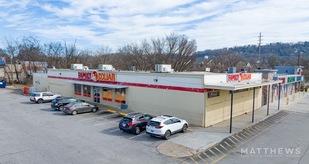 Primary Photo Of 2038 S Willow St, Chattanooga Storefront For Sale