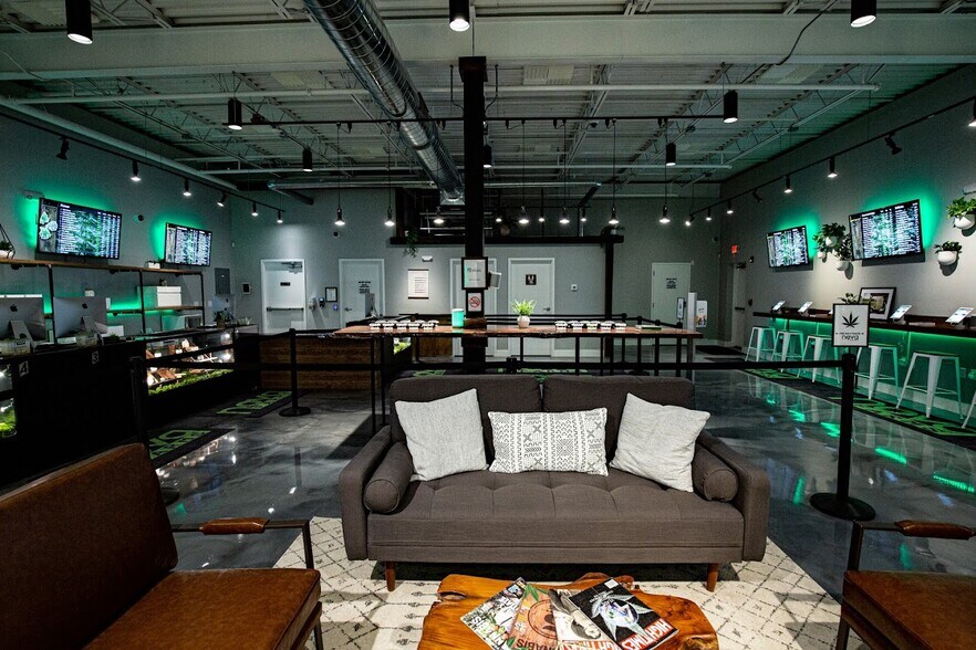 More Photos Of 34 Extension St, Attleboro Warehouse For Sale