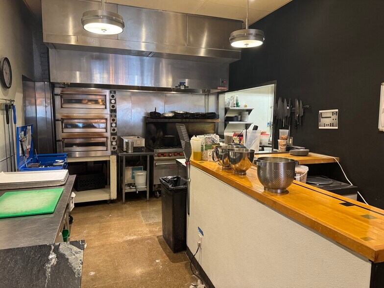 More Photos Of 16 Saint Lawrence Ave, Reno Freestanding For Lease