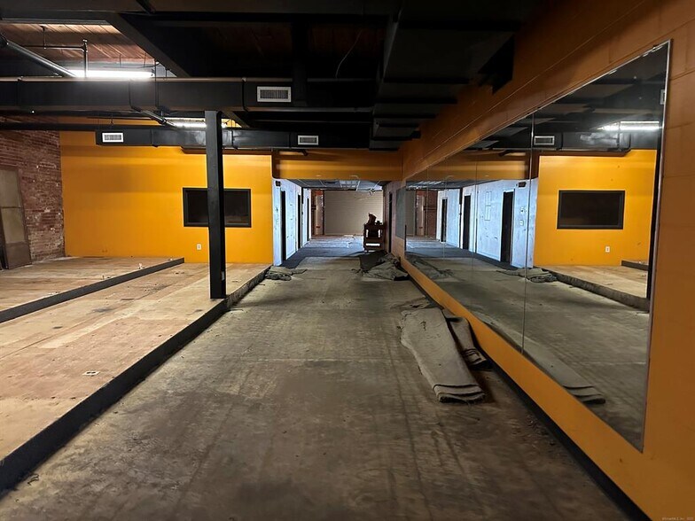 More Photos Of 444 Hartford Pike, Dayville Freestanding For Sale