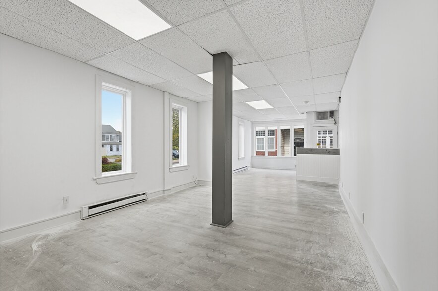 More Photos Of 22-38 School St, Westfield General Retail For Lease