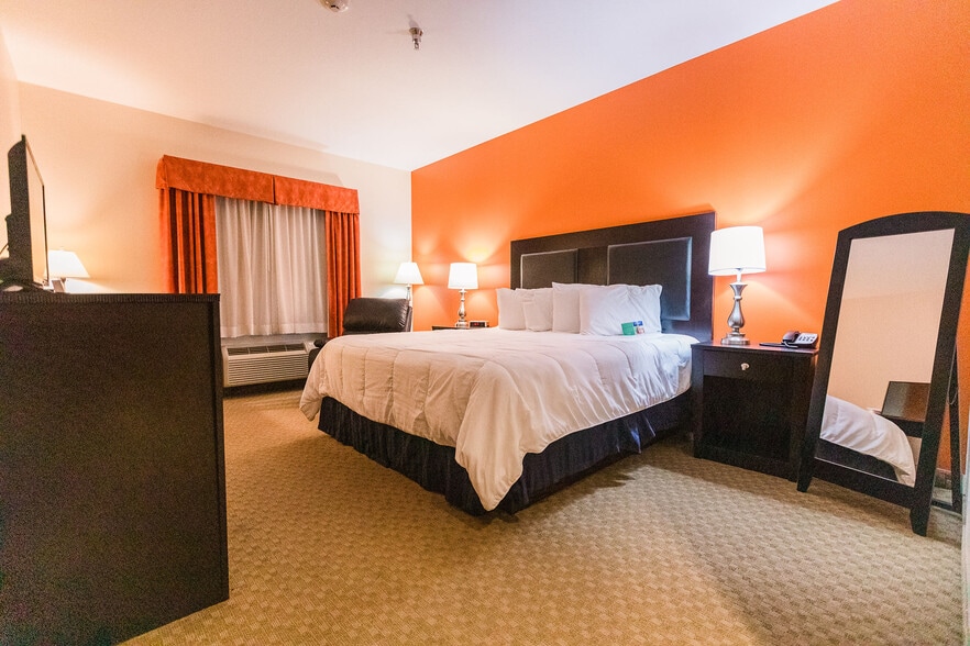 More Photos Of 22500 Rhea County Hwy, Spring City Hotel For Sale