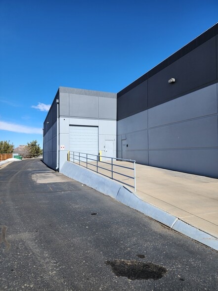 More Photos Of 1585 S Perry St, Castle Rock Light Manufacturing For Lease