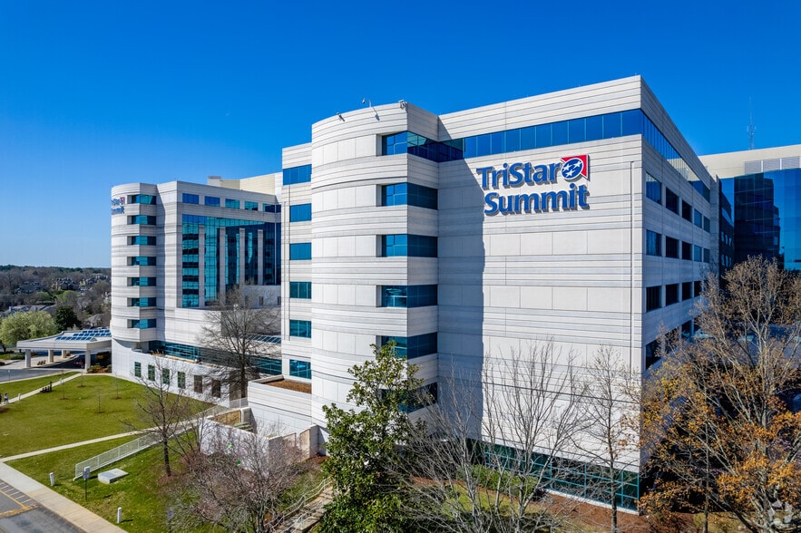 More Photos Of 5651 Frist Blvd, Hermitage Medical For Lease