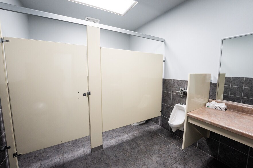 More Photos Of 1120 Toro Grande, Cedar Park Light Distribution For Sale