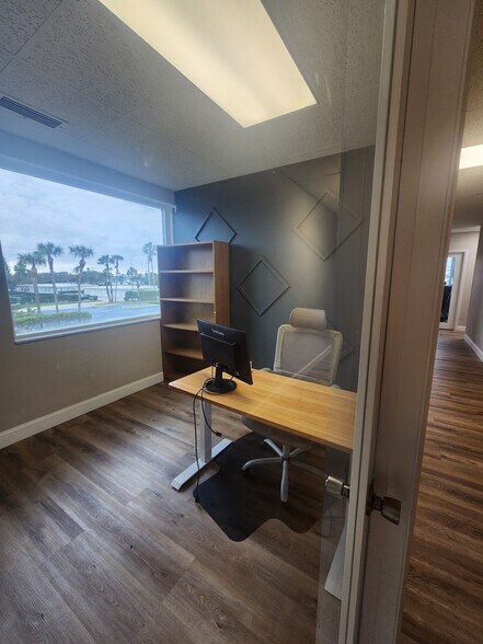 More Photos Of 1980 N Atlantic Ave, Cocoa Beach Medical For Lease