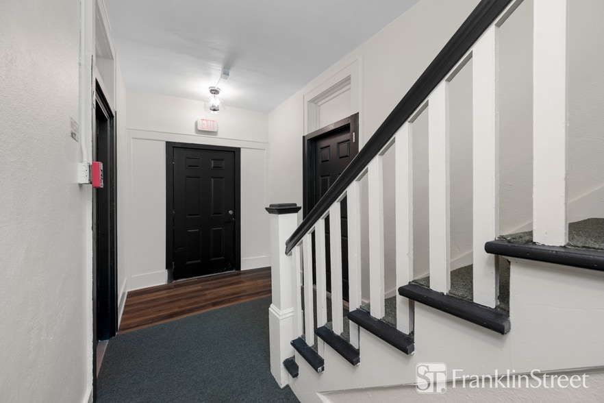 More Photos Of 1705 Apache Trl, Clearwater Multifamily For Sale