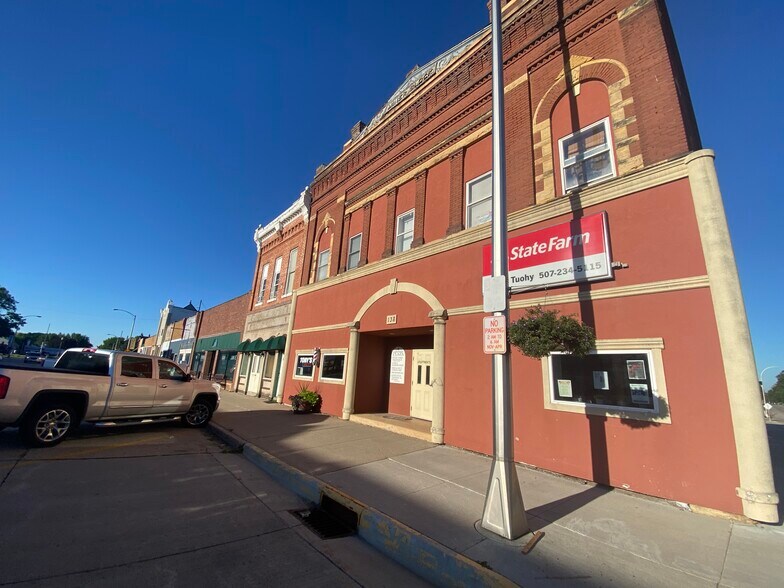 More Photos Of 138 N Main St, Janesville Storefront Retail Residential For Sale