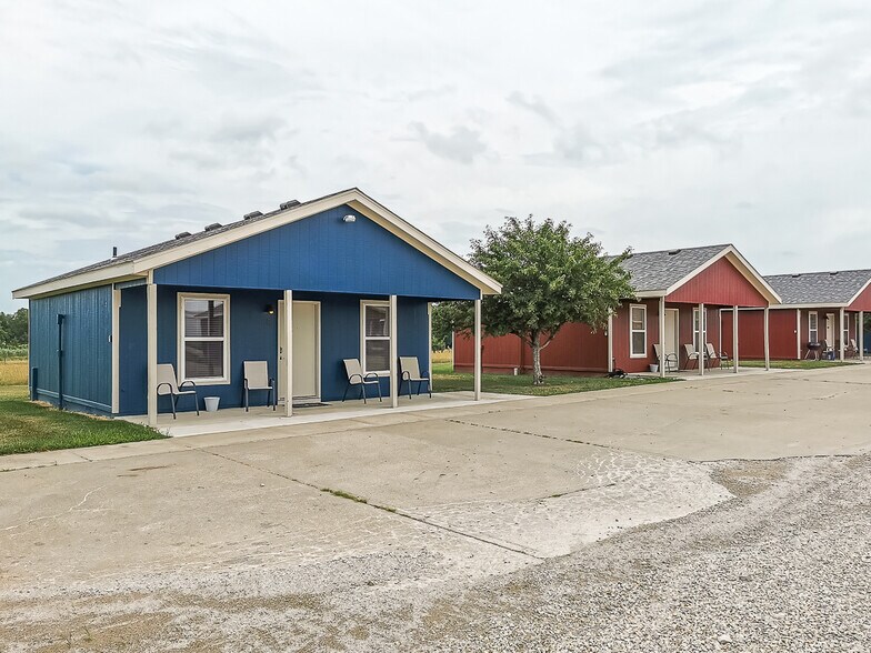 More Photos Of 2200th Street and US-69 Hwy, Lacygne Trailer Camper Park For Sale